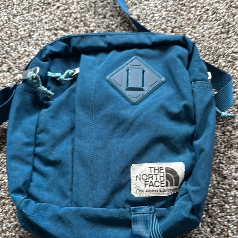North face crossbody